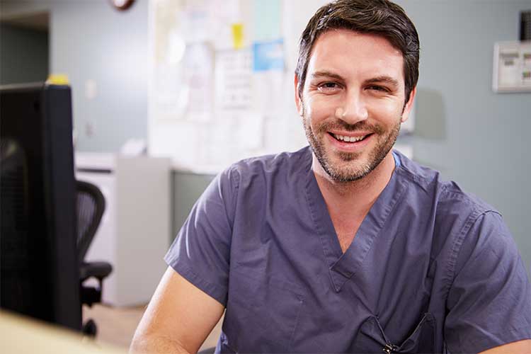 Nurse smiling | Image